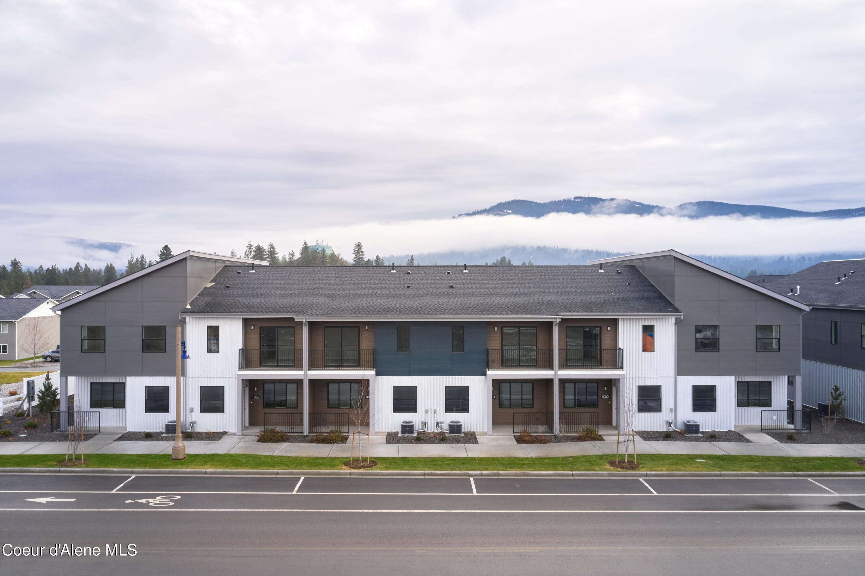 1080 E 4TH AVE