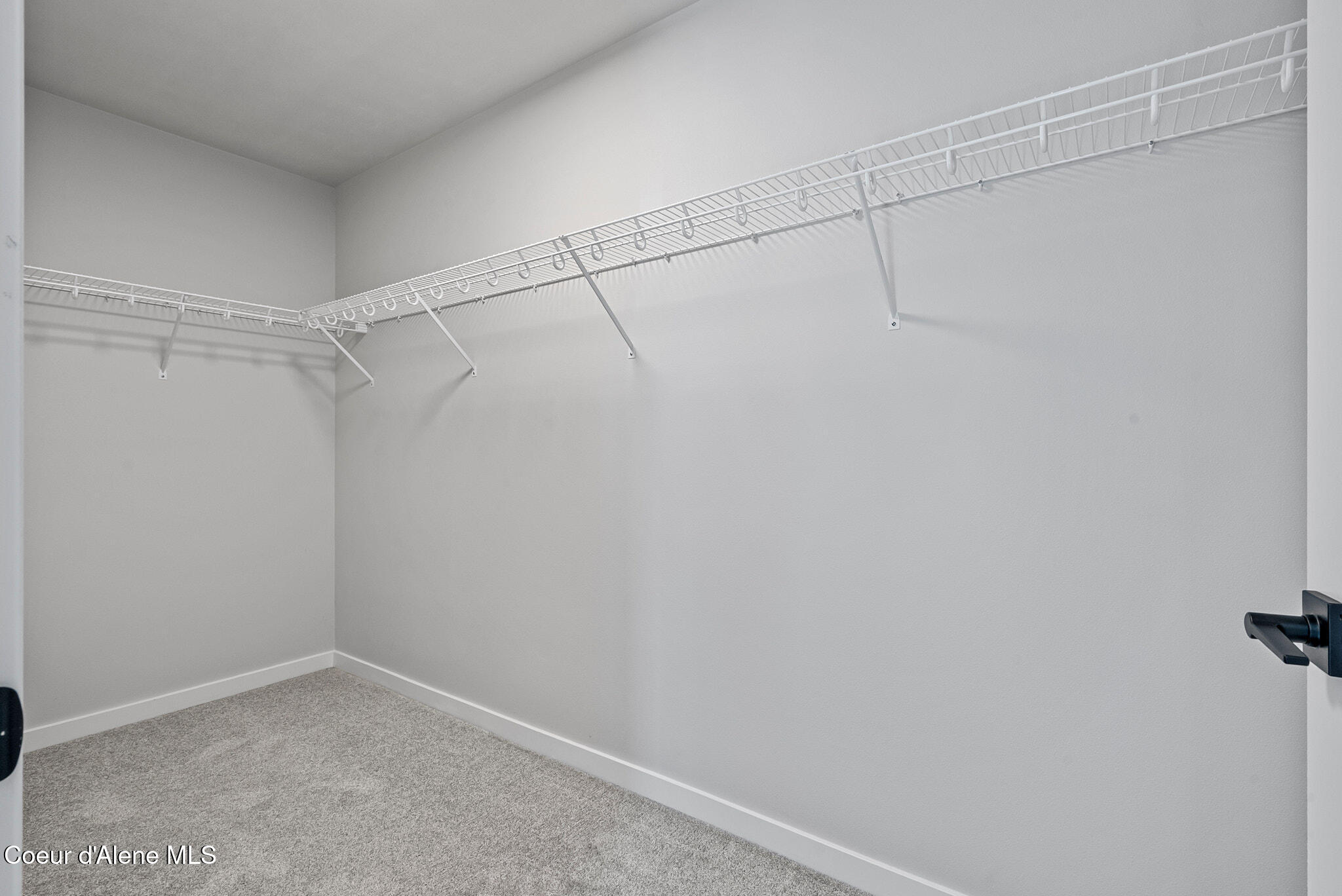 1046 E 4TH AVE