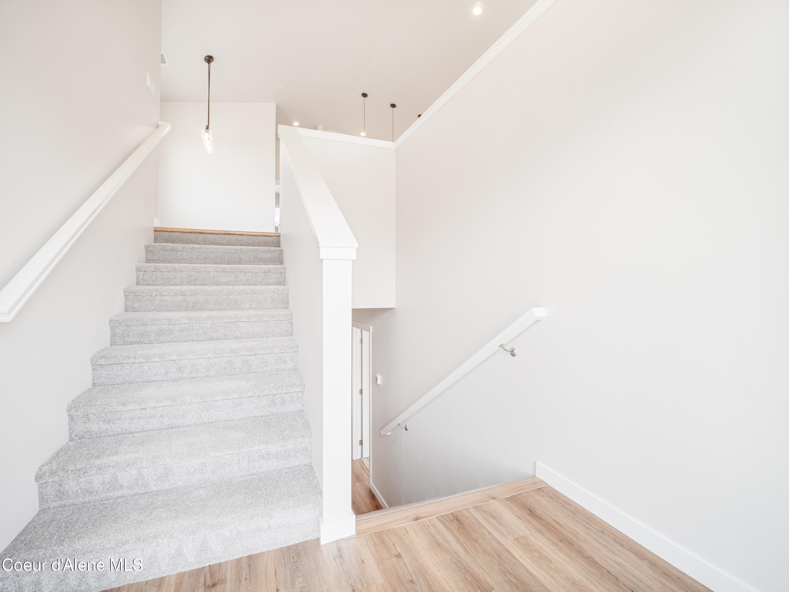 1223 E MILLWORX LOOP
