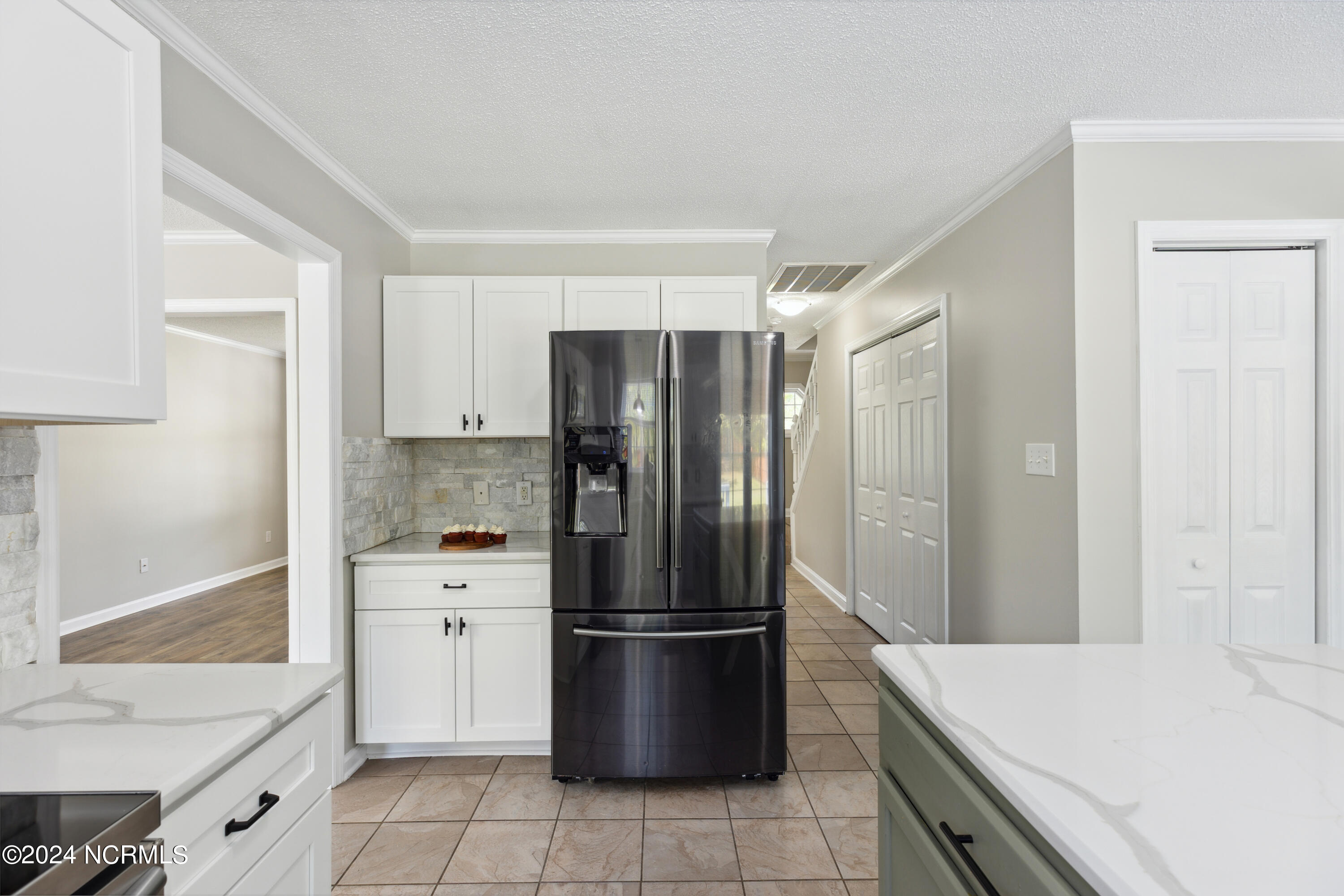 411 Country Club Drive