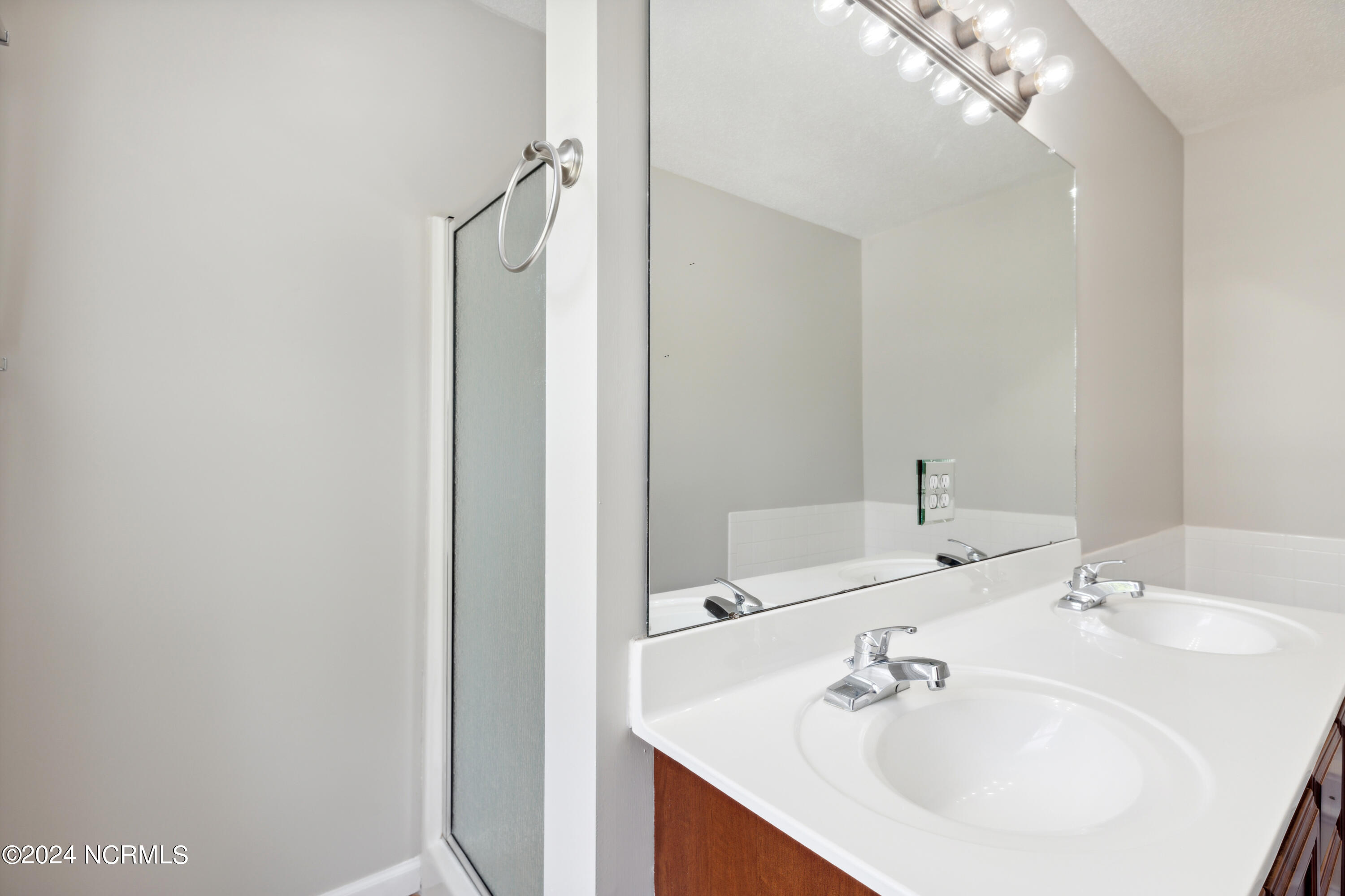 411 Country Club Drive