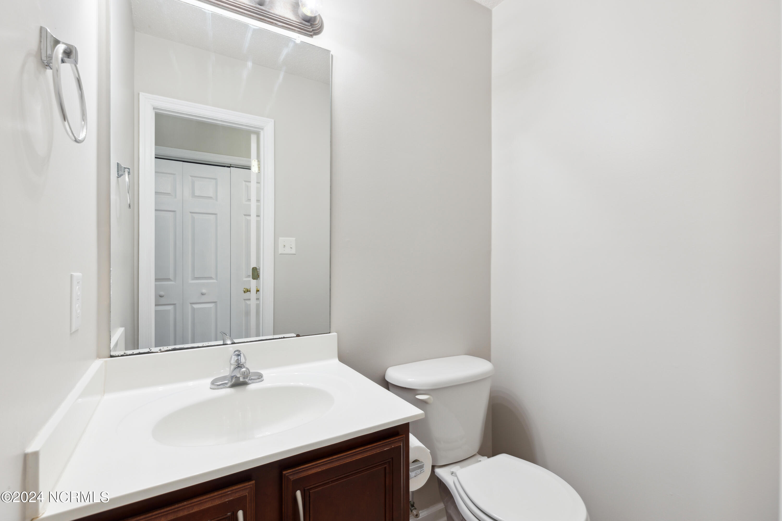 411 Country Club Drive