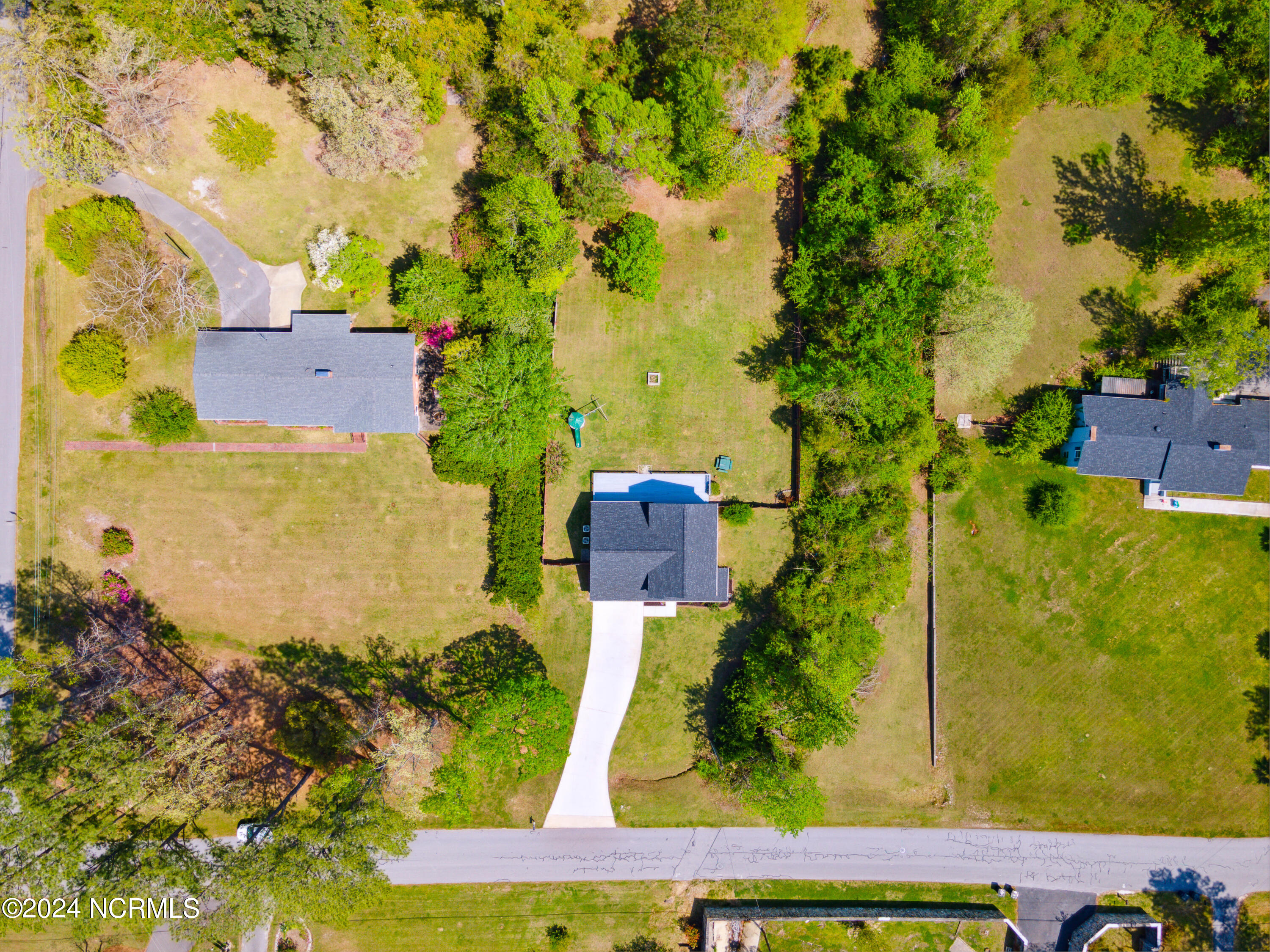 411 Country Club Drive