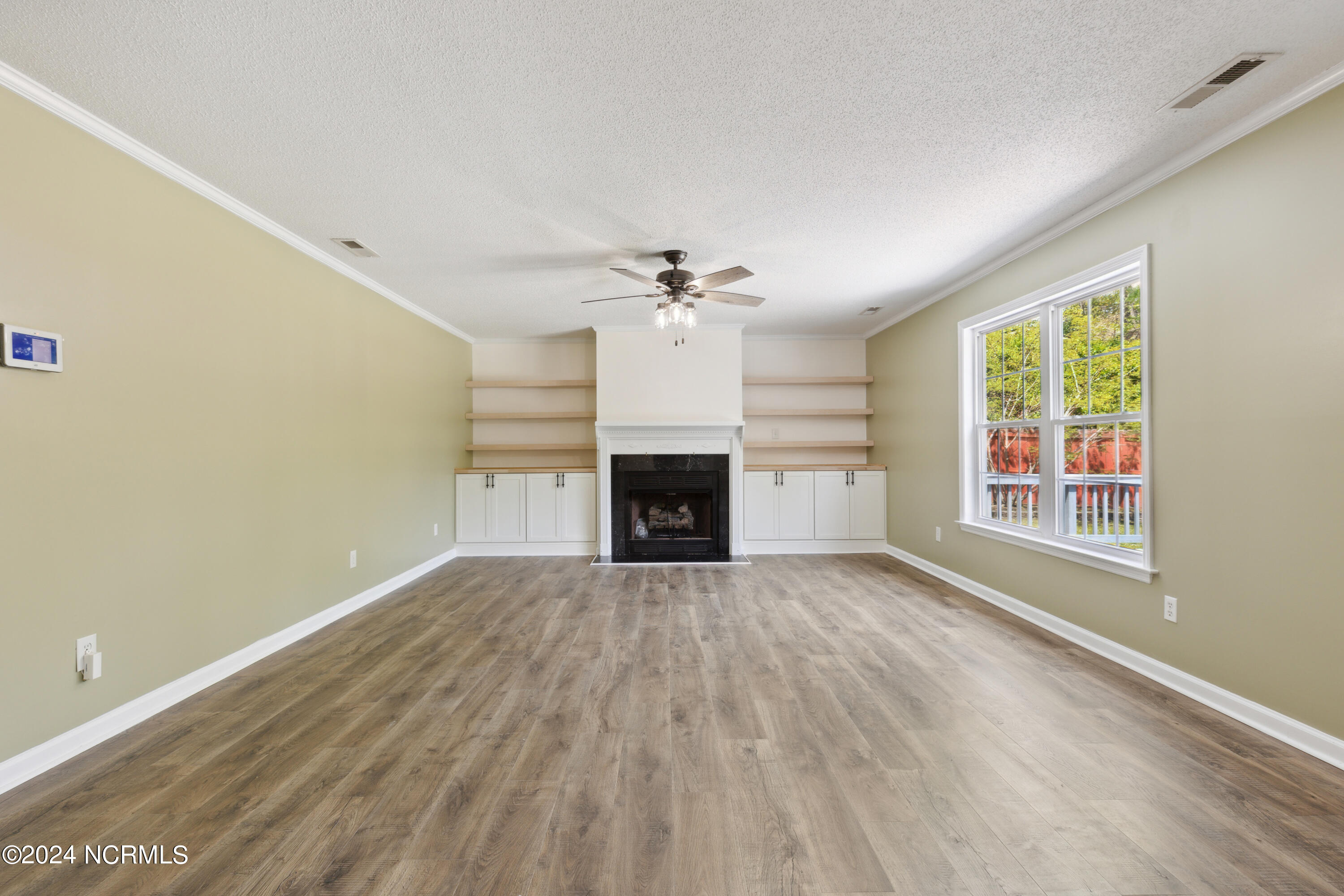 411 Country Club Drive