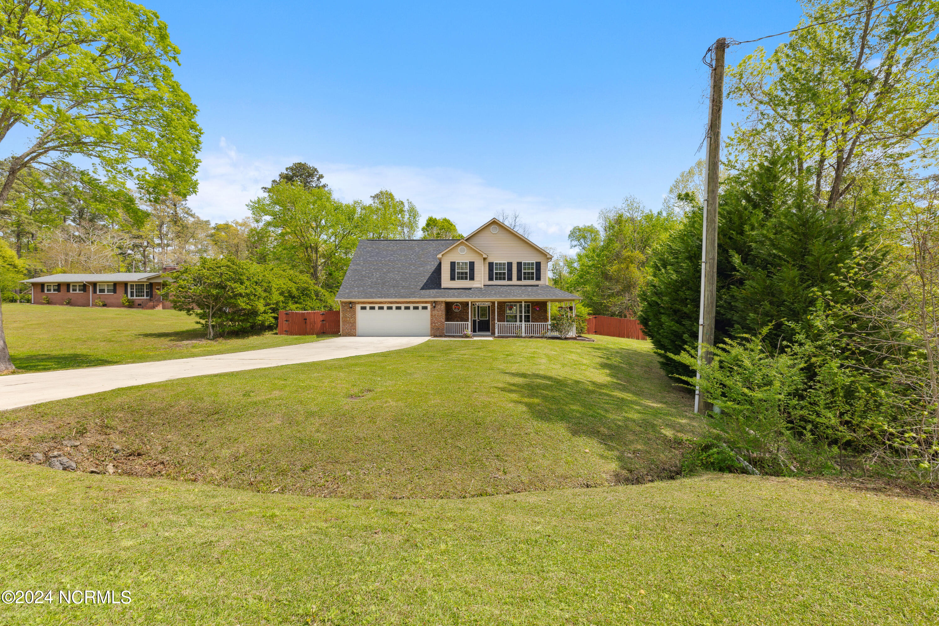 411 Country Club Drive