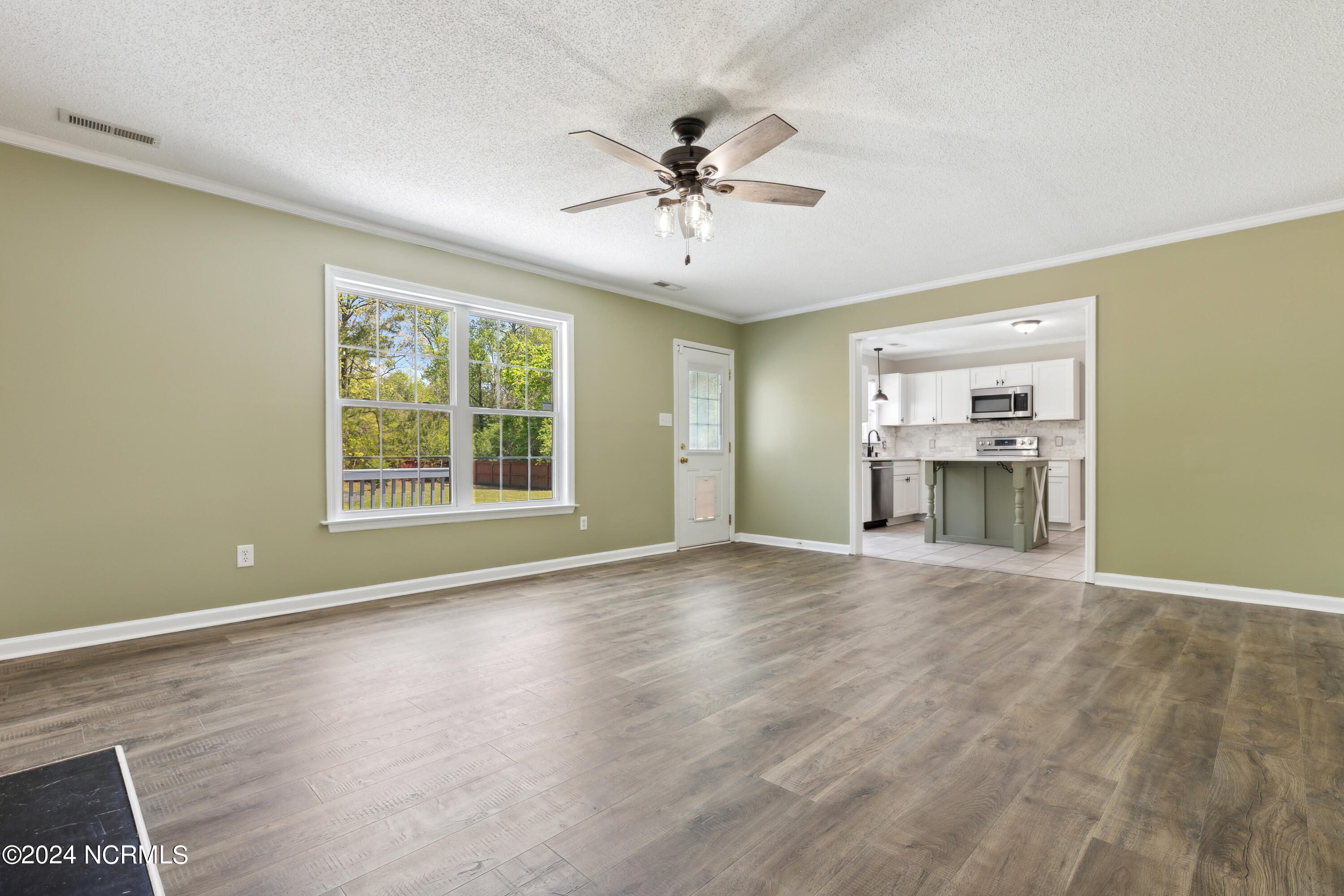 411 Country Club Drive