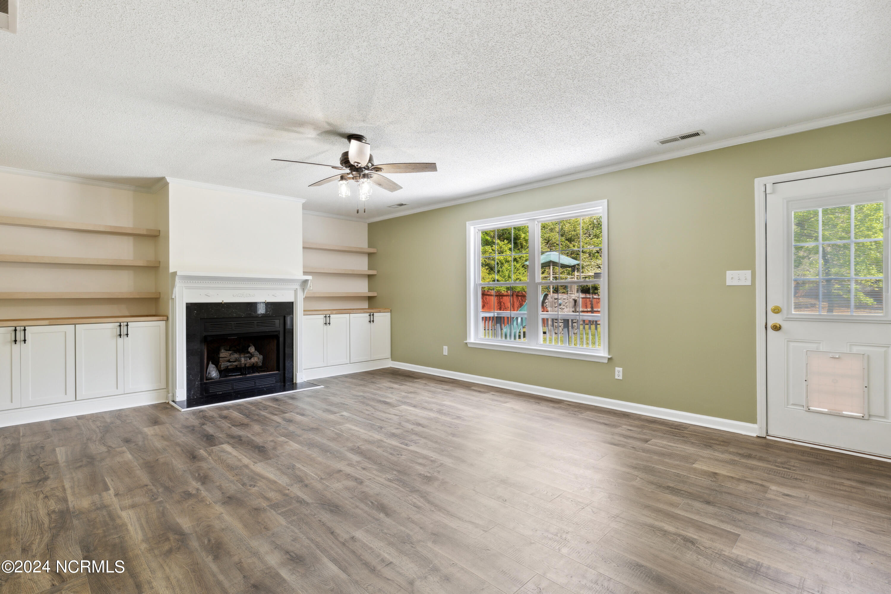 411 Country Club Drive