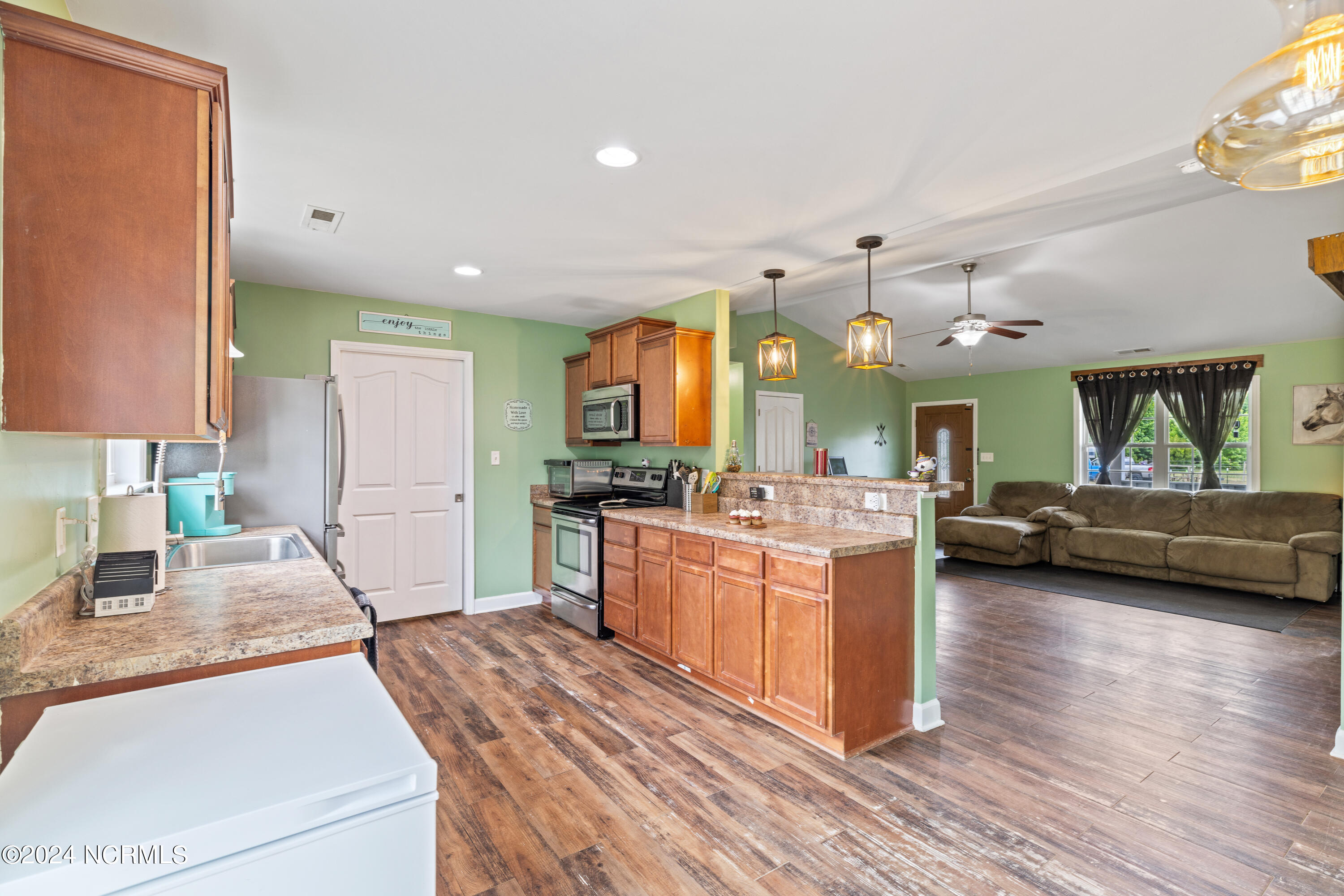 2315 White Oak River Road