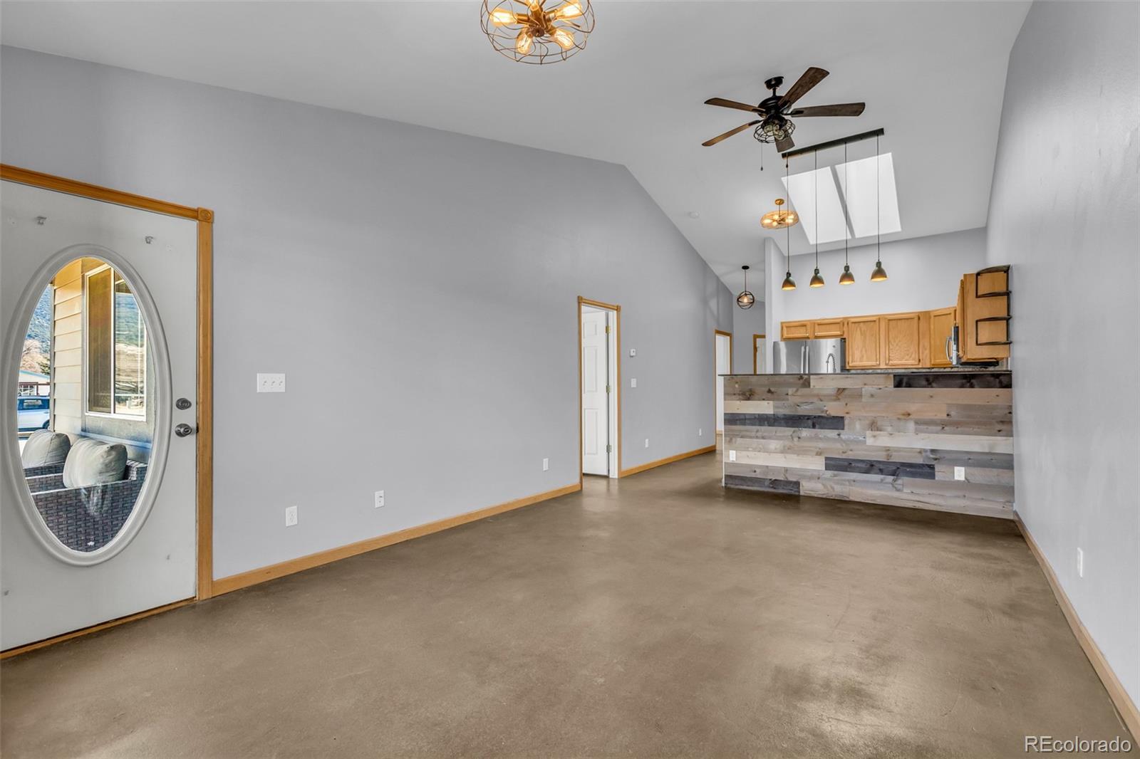 614 Palmer Street Unit: 4