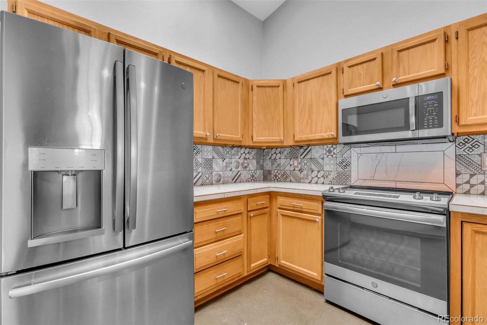 614 Palmer Street Unit: 4