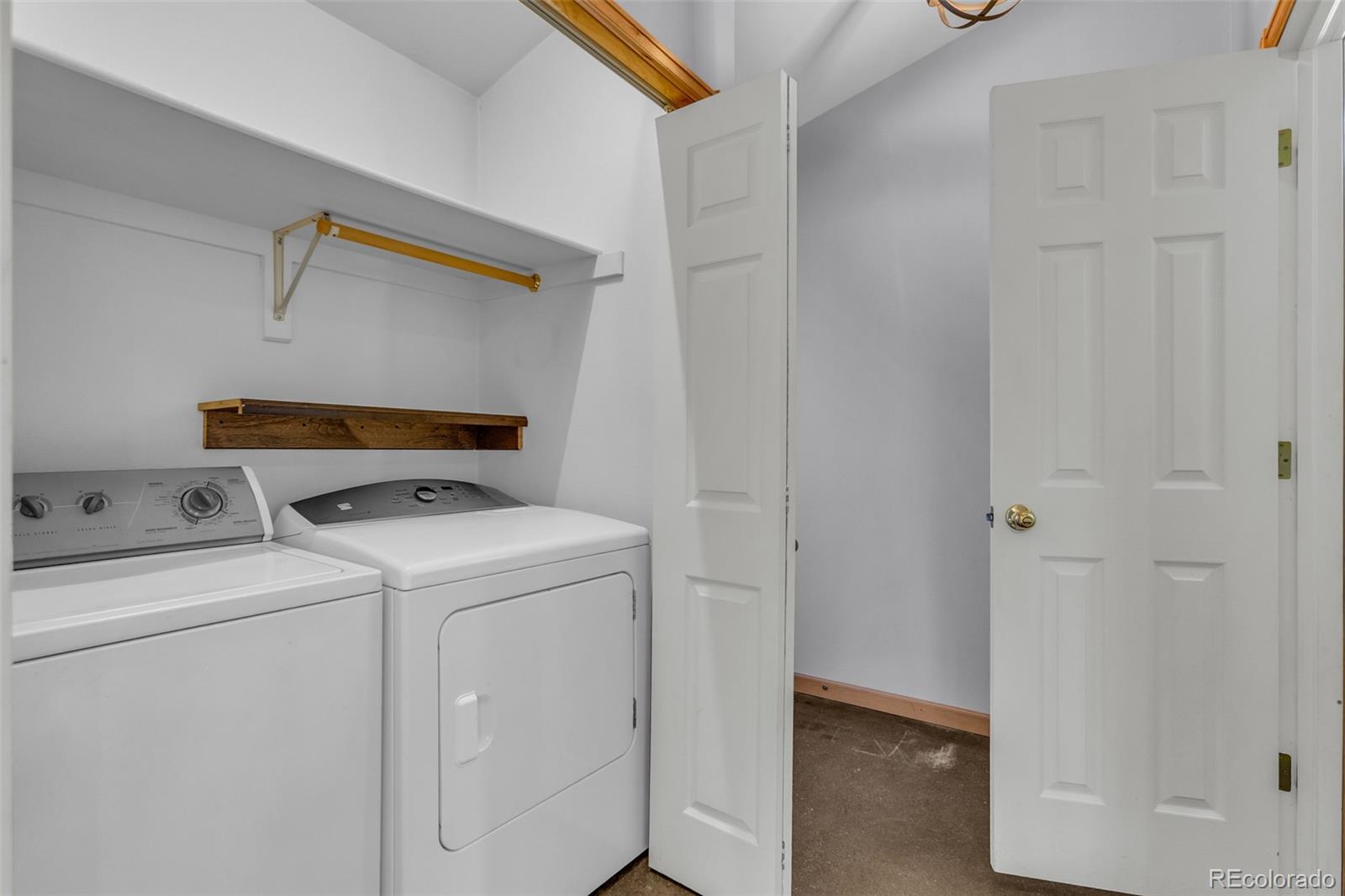 614 Palmer Street Unit: 4