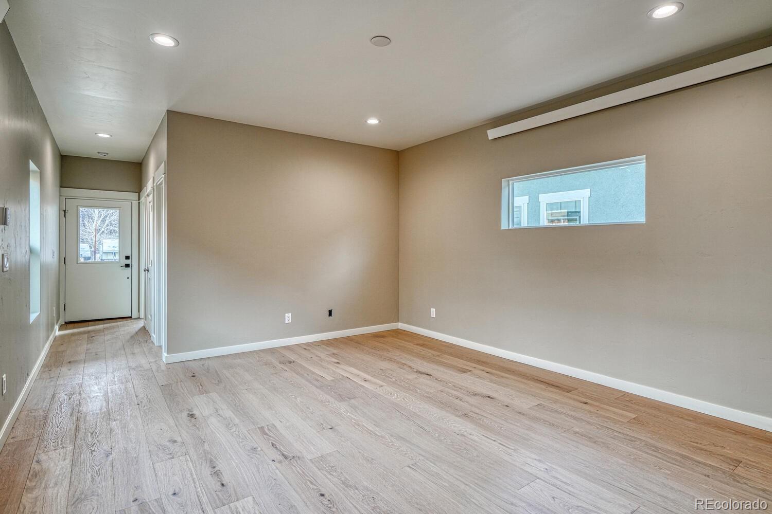 847 W First Street