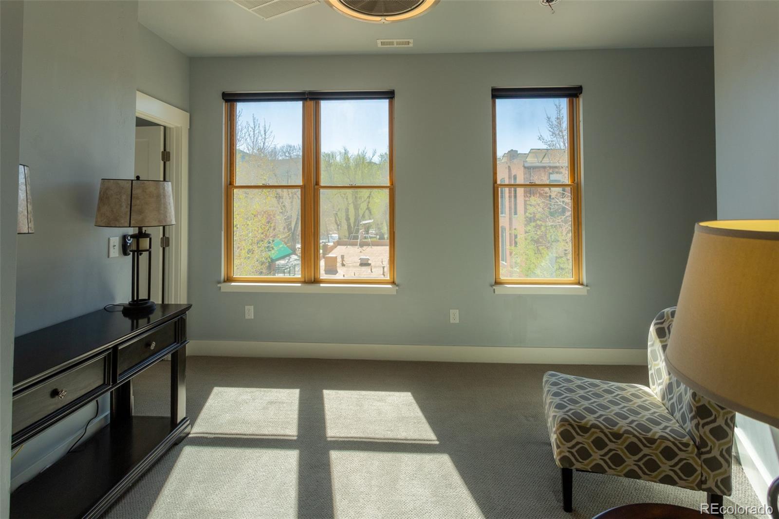 130 W Sackett Avenue Unit: K