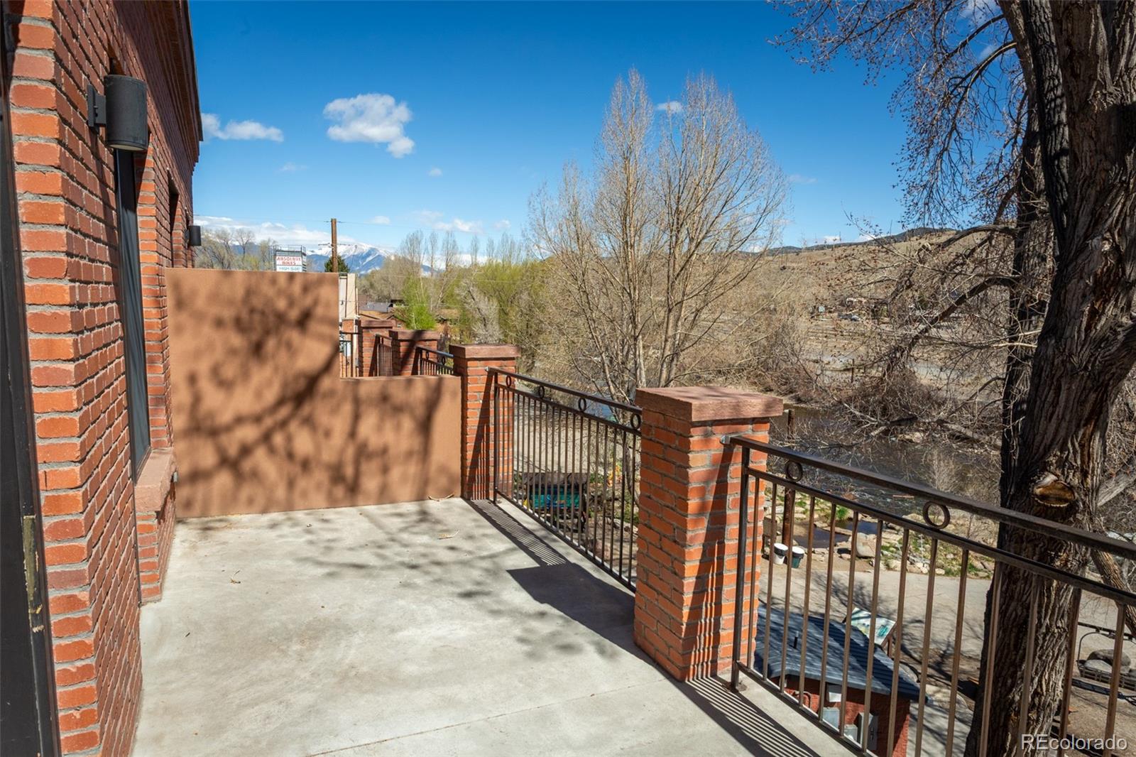 130 W Sackett Avenue Unit: K