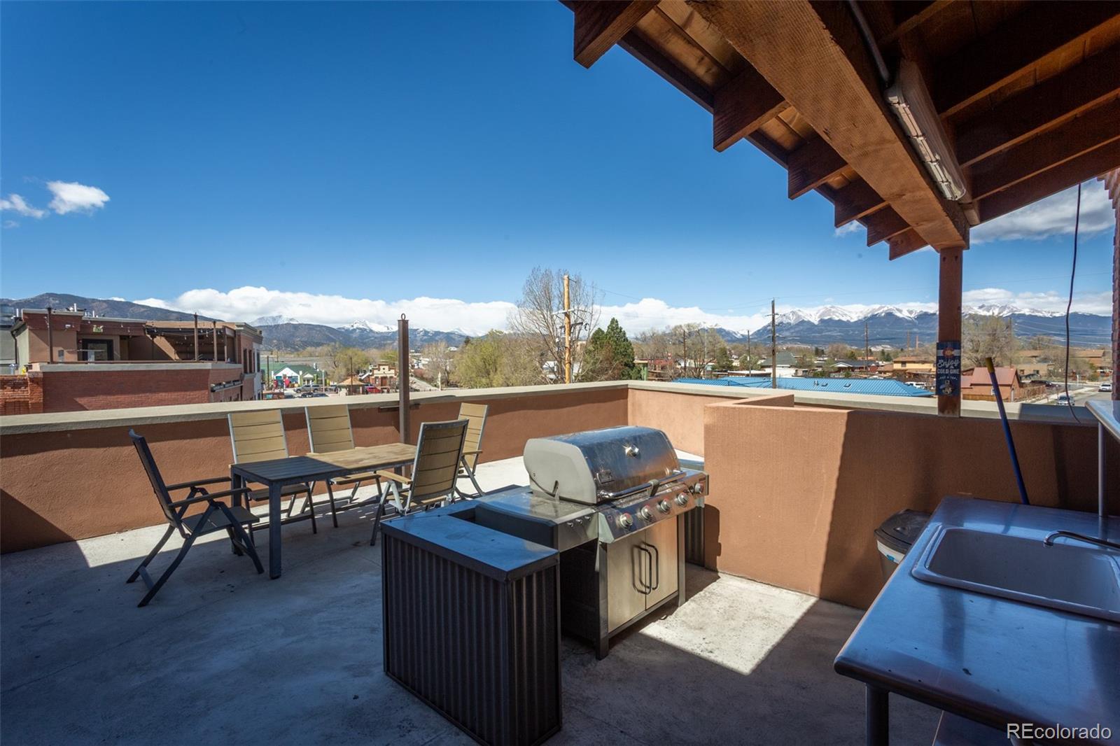130 W Sackett Avenue Unit: K