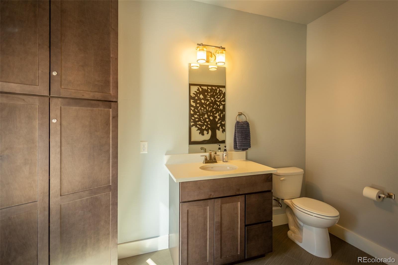 130 W Sackett Avenue Unit: K