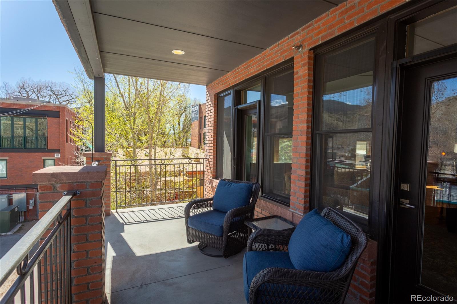 130 W Sackett Avenue Unit: K