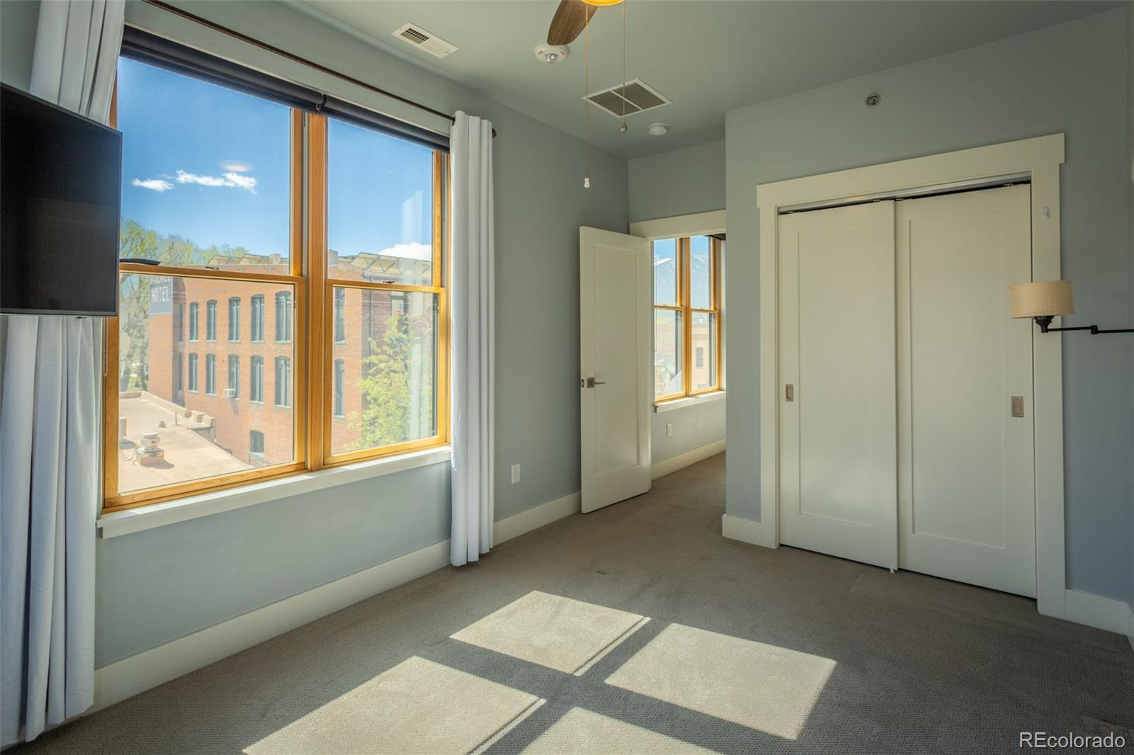 130 W Sackett Avenue Unit: K