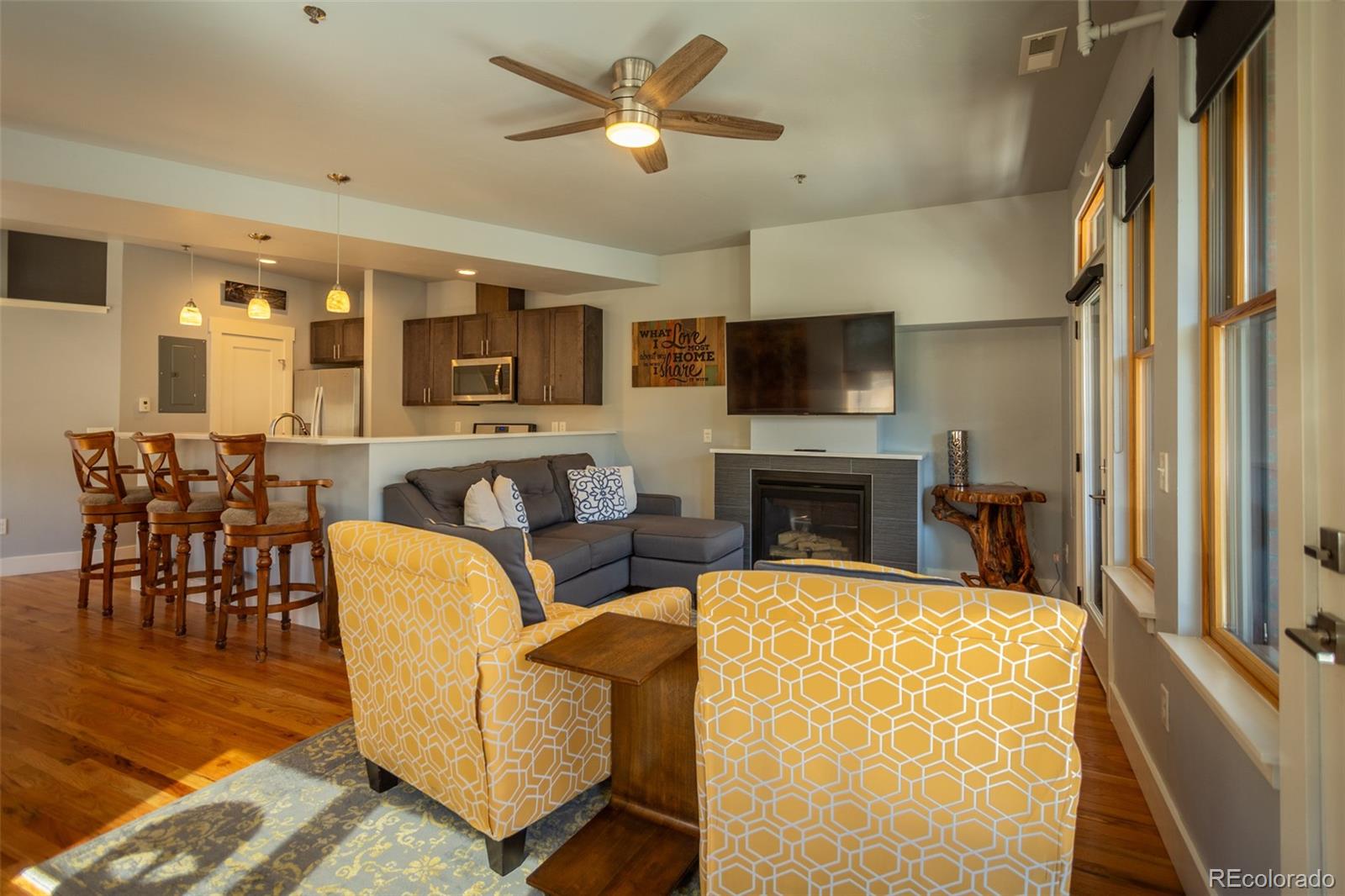 130 W Sackett Avenue Unit: K