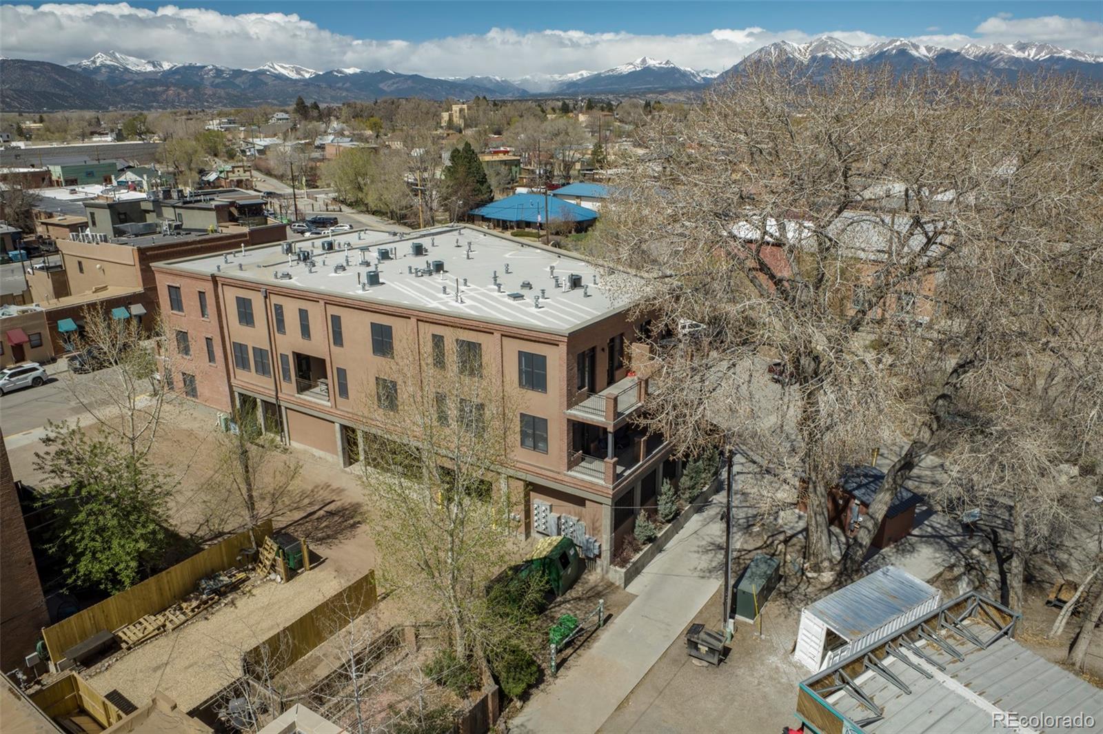 130 W Sackett Avenue Unit: K