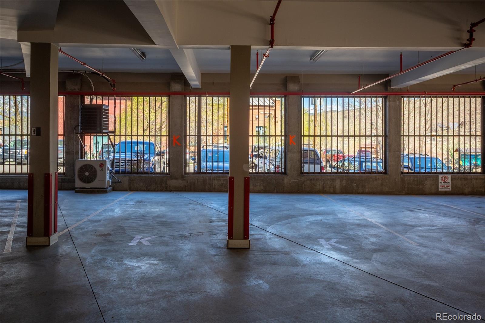 130 W Sackett Avenue Unit: K