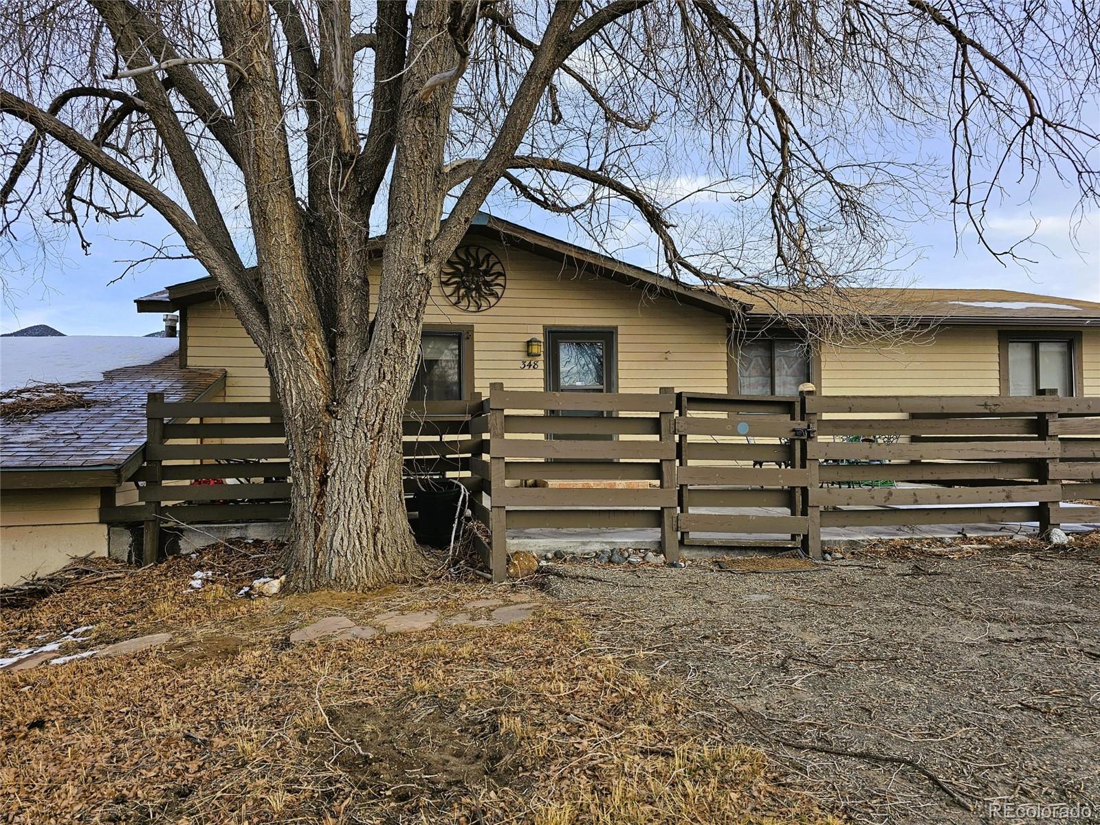348 W Grand Avenue