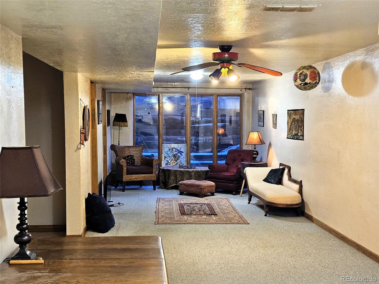 348 W Grand Avenue