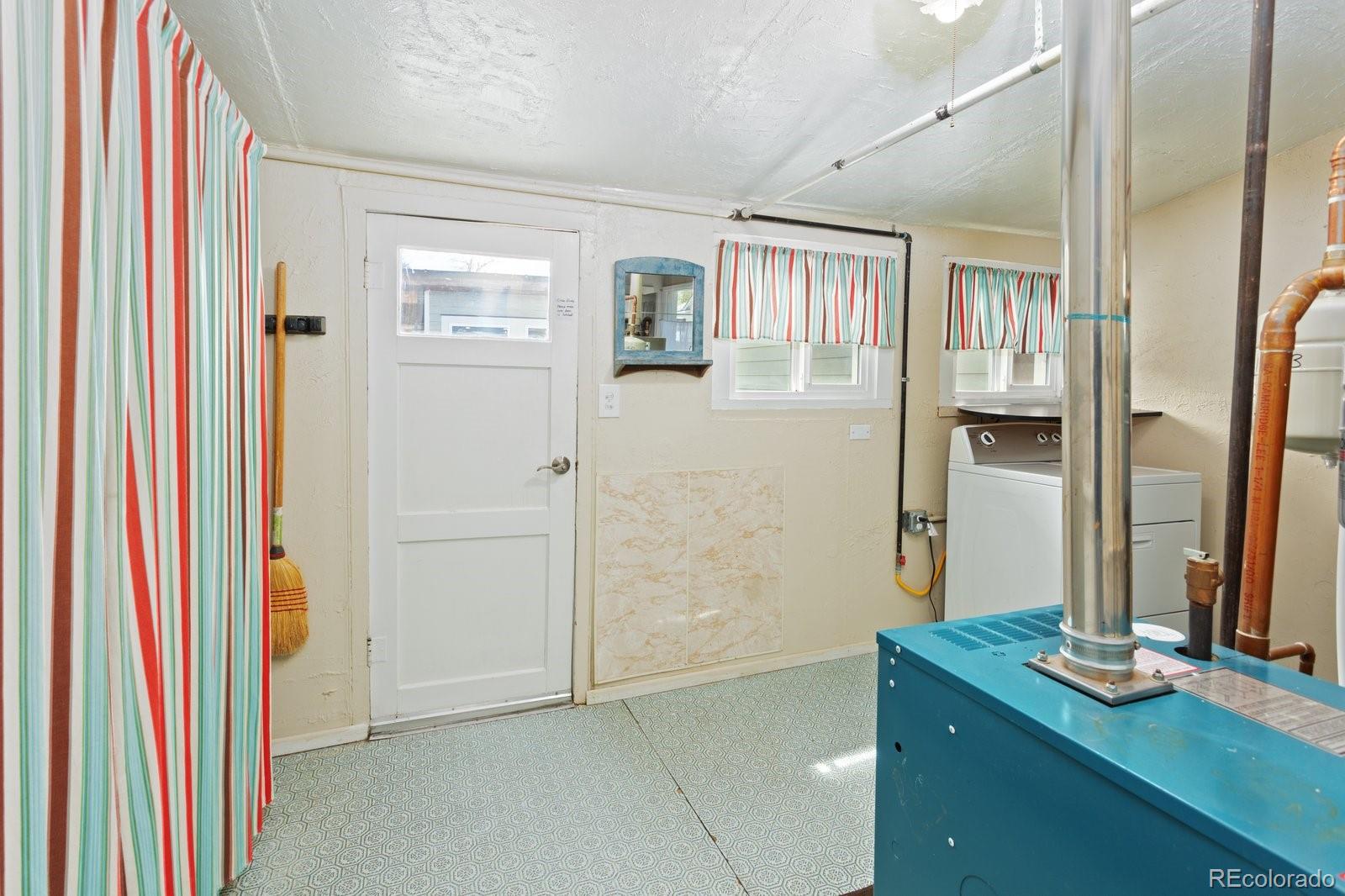 147 W 4th Street