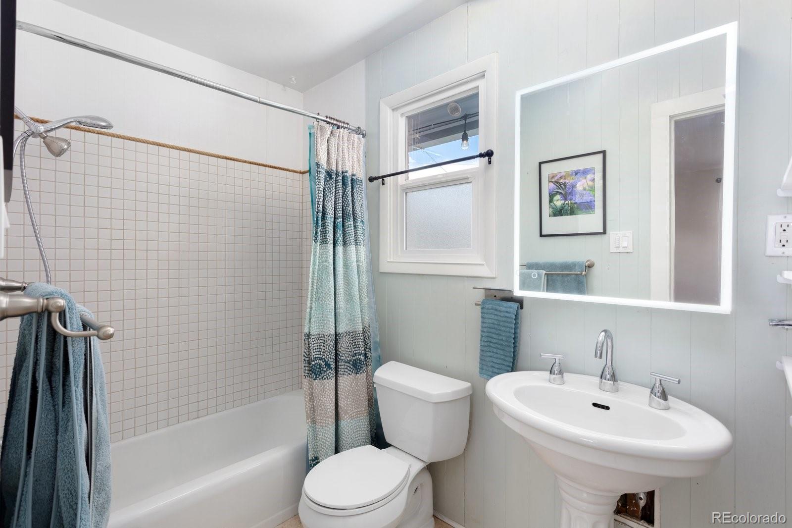 147 W 4th Street