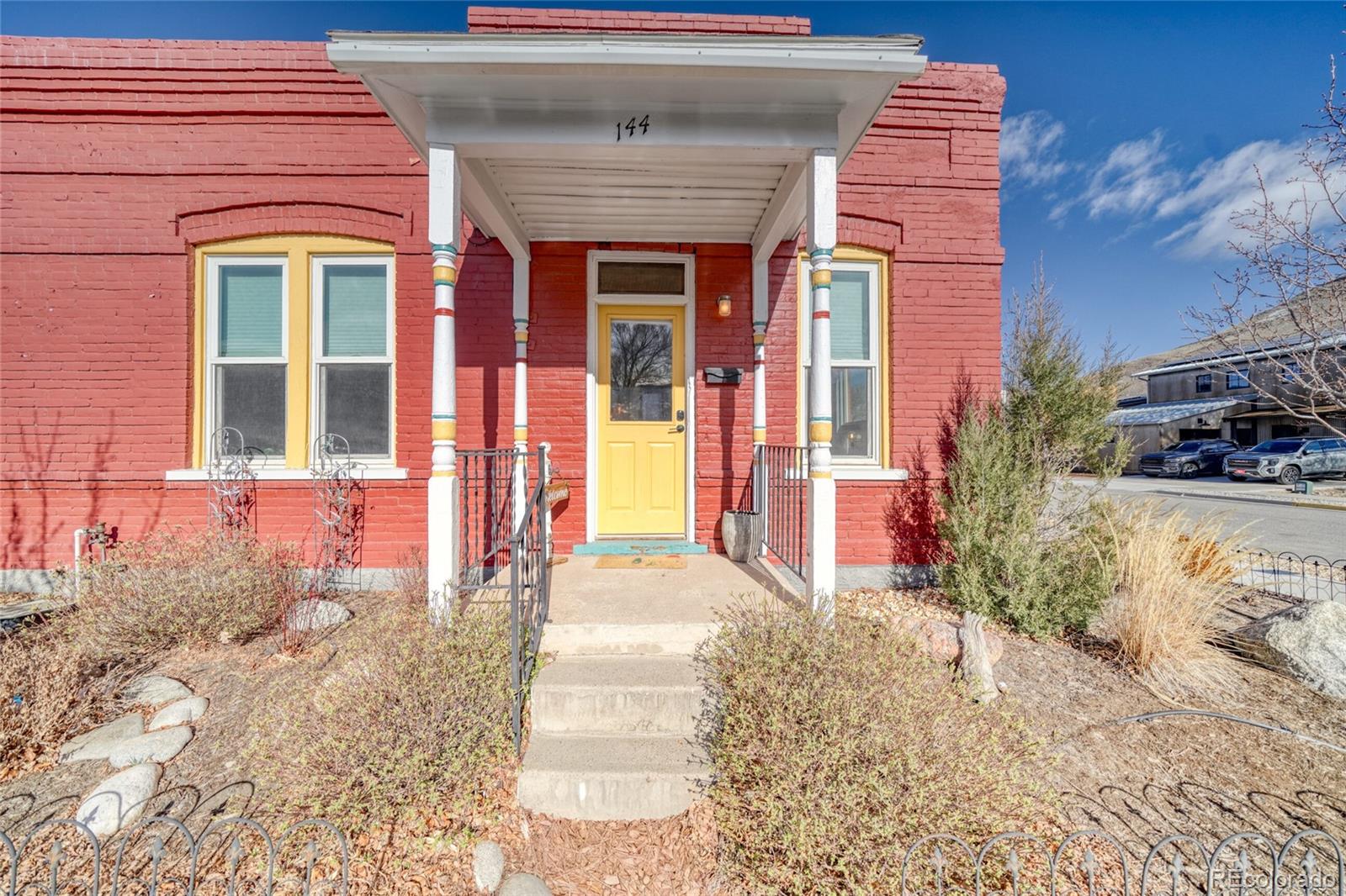 144 N C Street