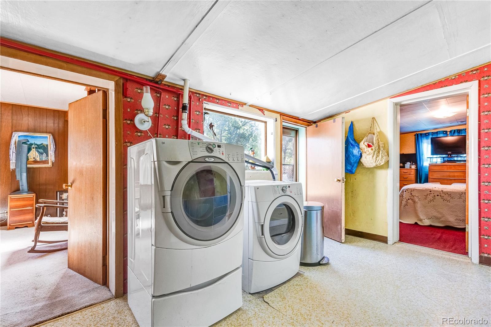 420 W 10th Street