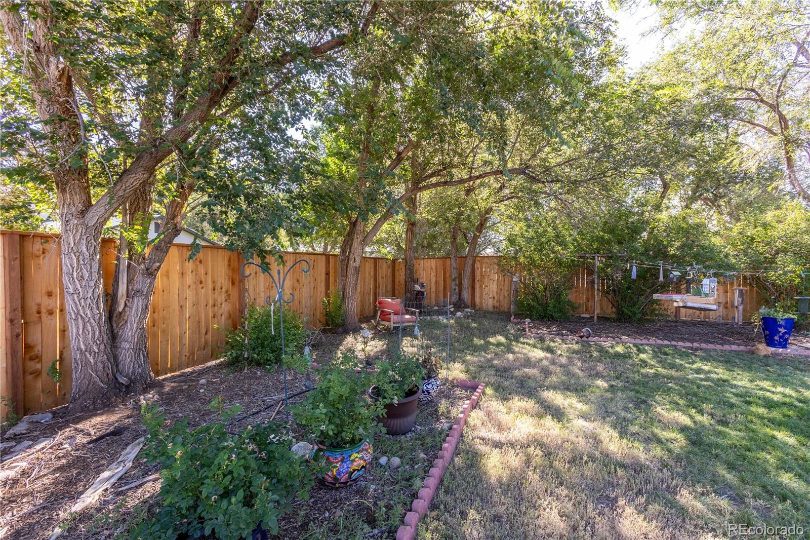 420 W 10th Street
