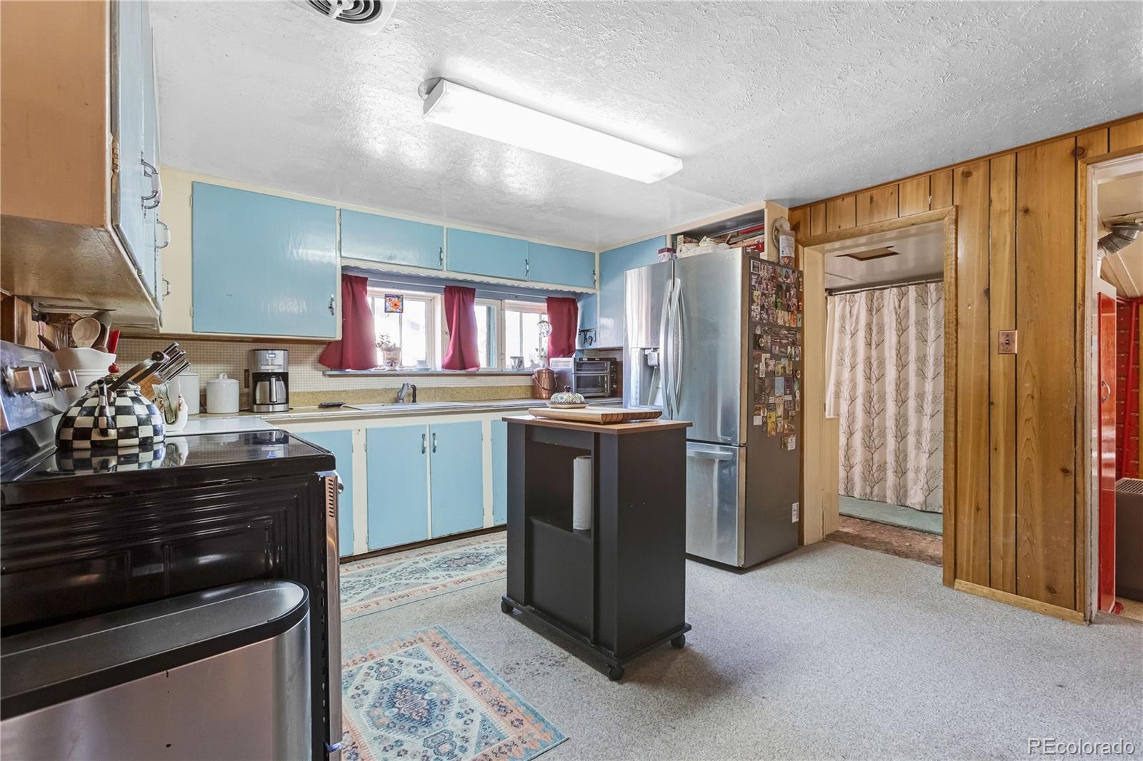 420 W 10th Street