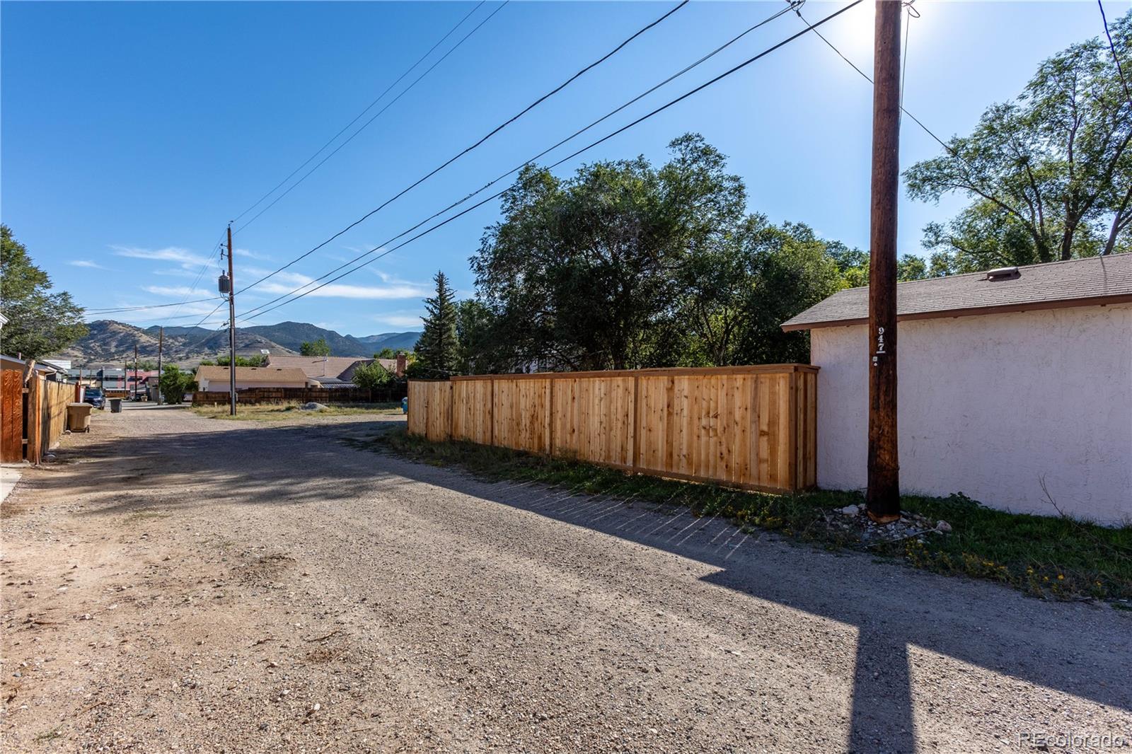 420 W 10th Street