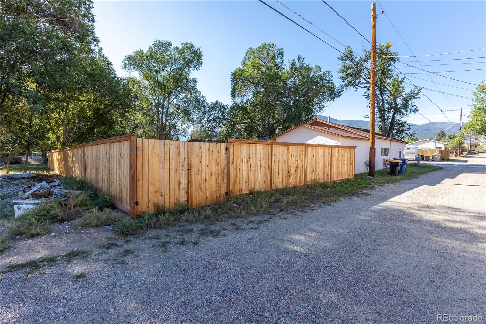 420 W 10th Street