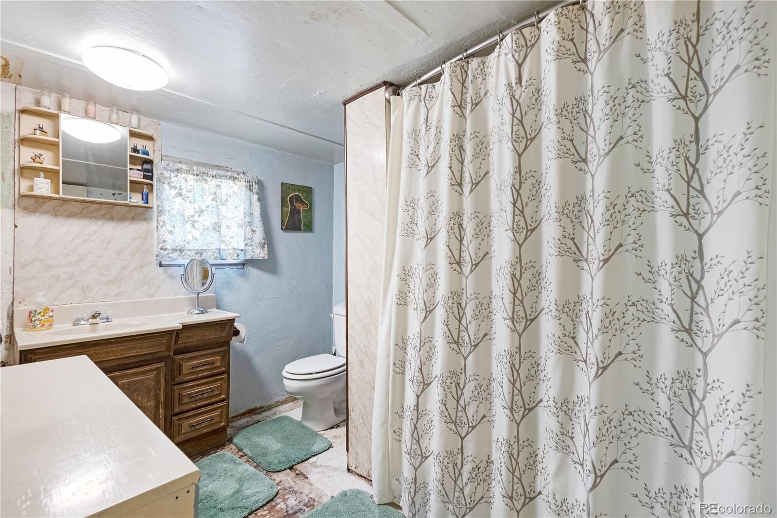 420 W 10th Street