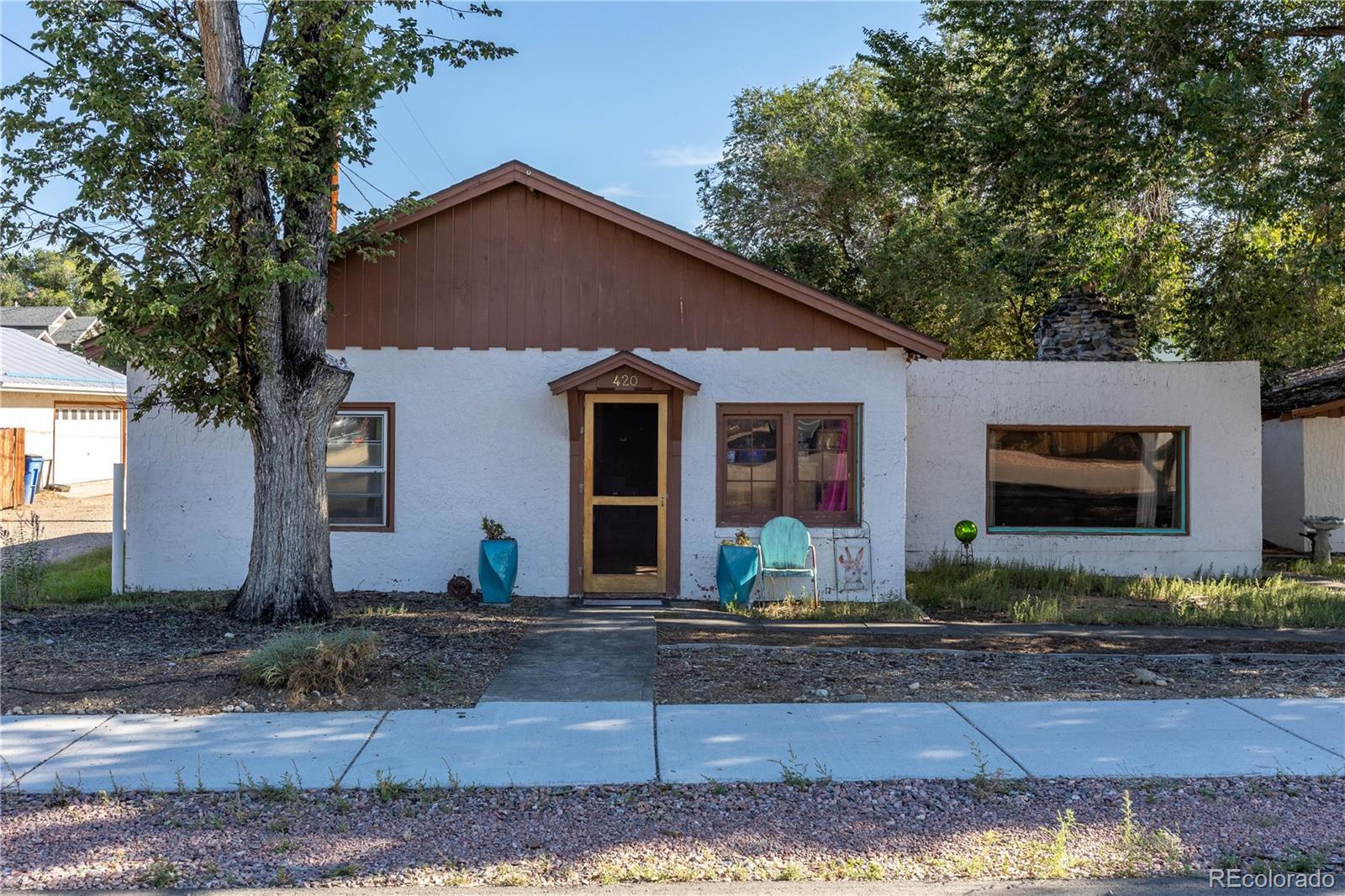 420 W 10th Street