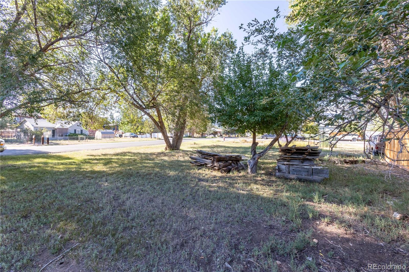 420 W 10th Street