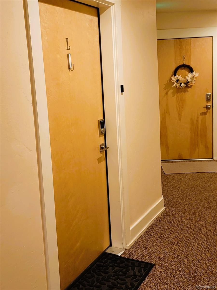 130 W Sackett Avenue Unit: L