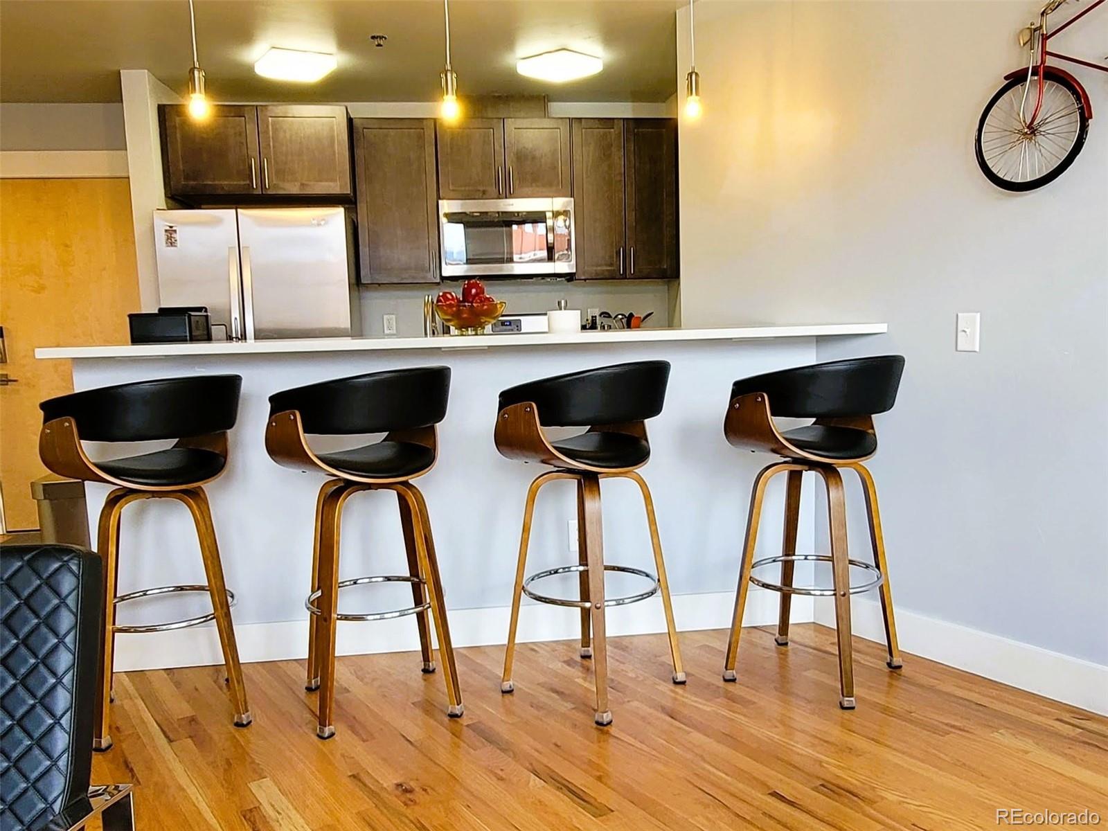 130 W Sackett Avenue Unit: L