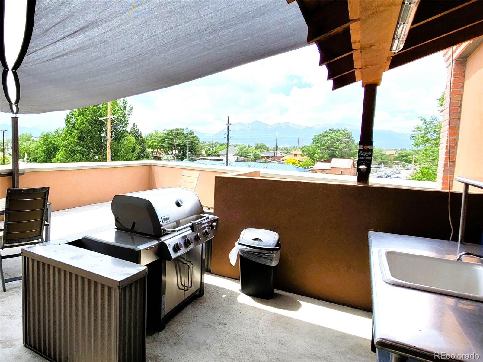 130 W Sackett Avenue Unit: L
