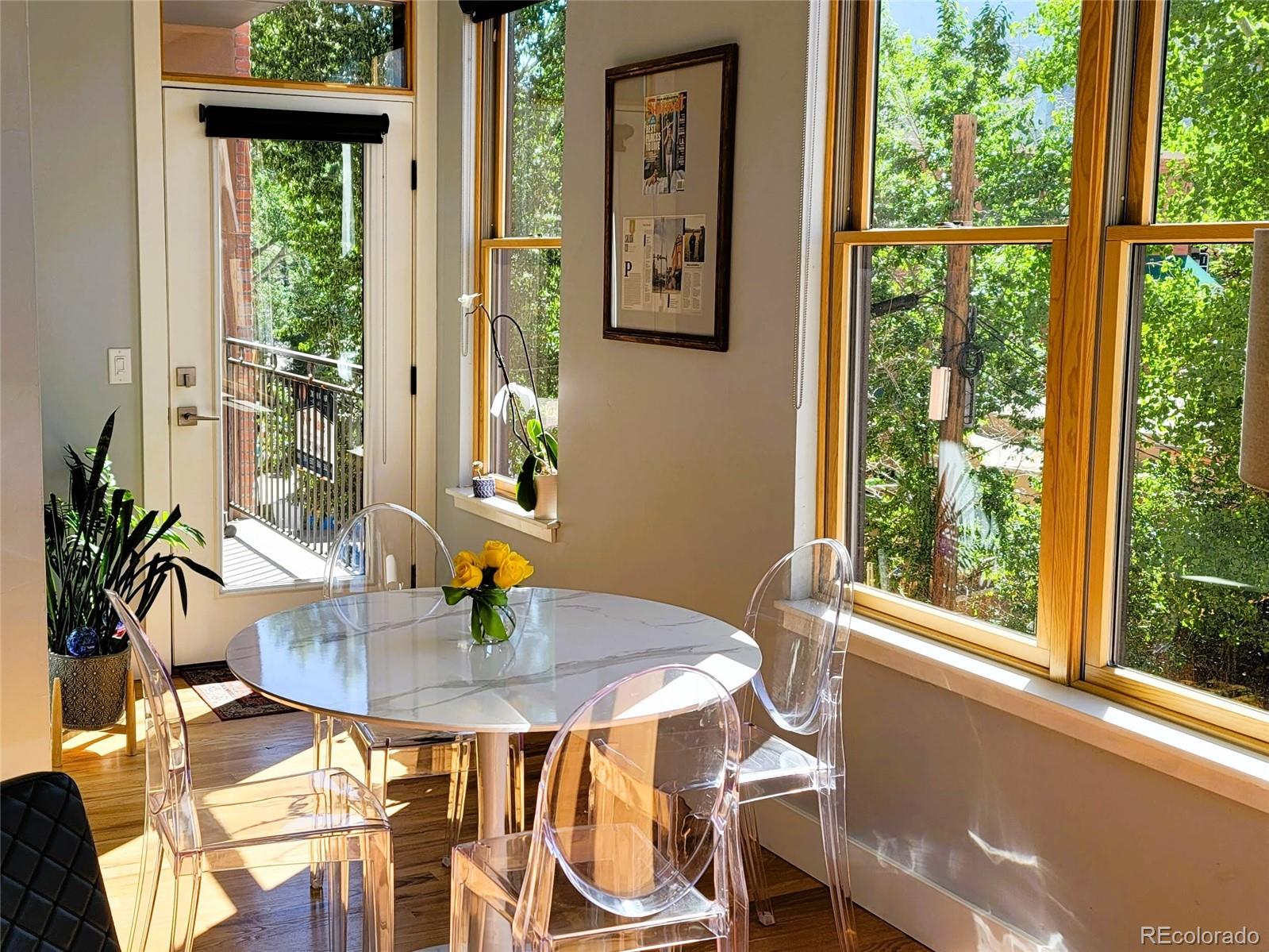 130 W Sackett Avenue Unit: L