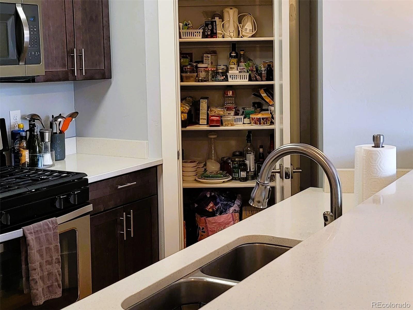 130 W Sackett Avenue Unit: L