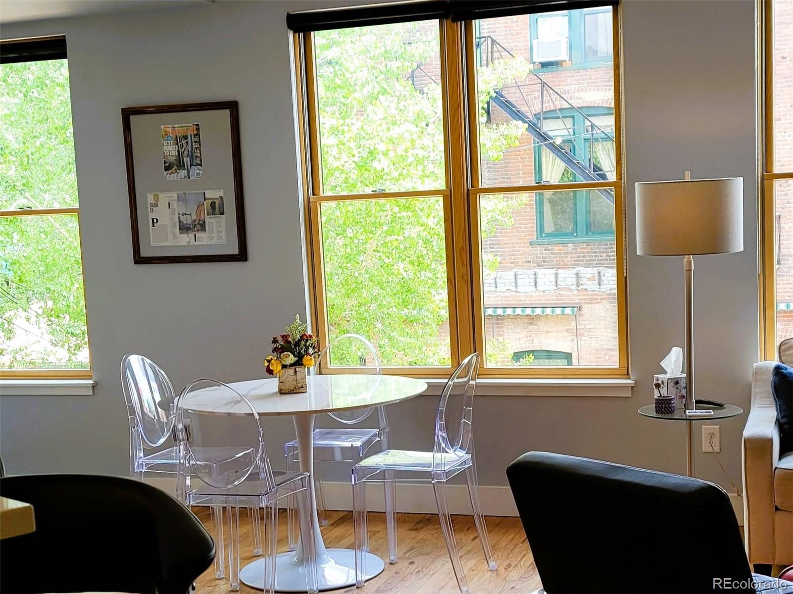 130 W Sackett Avenue Unit: L
