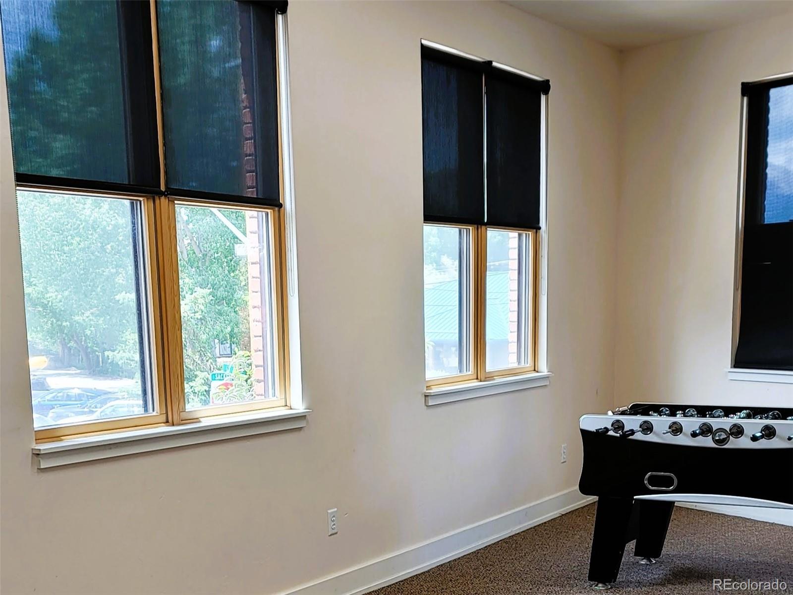 130 W Sackett Avenue Unit: L
