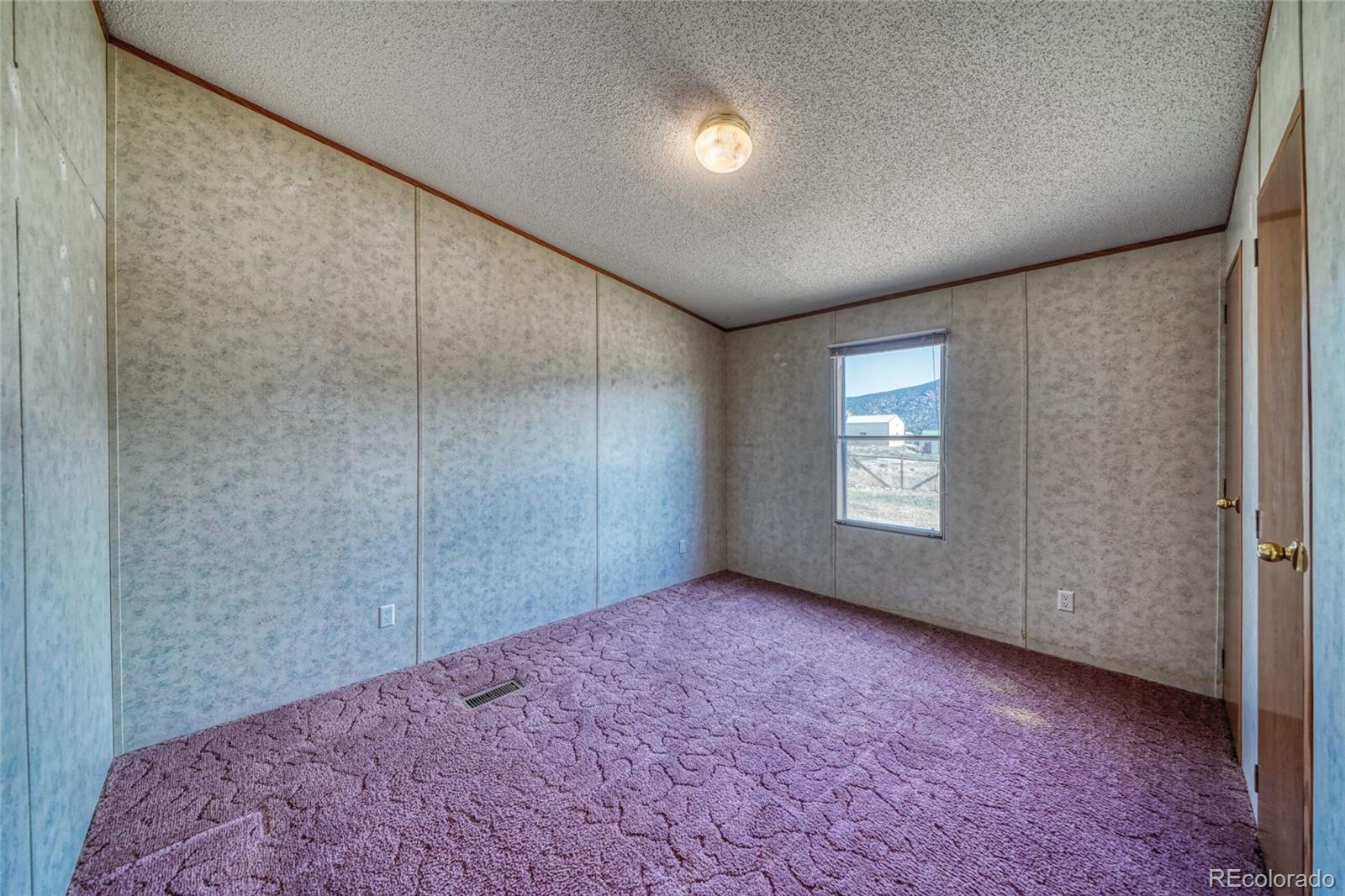 525 Holiday Hills Boulevard