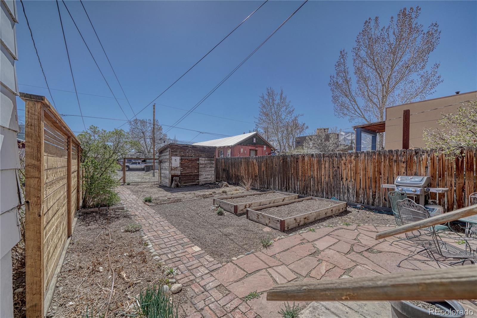 225 E Street