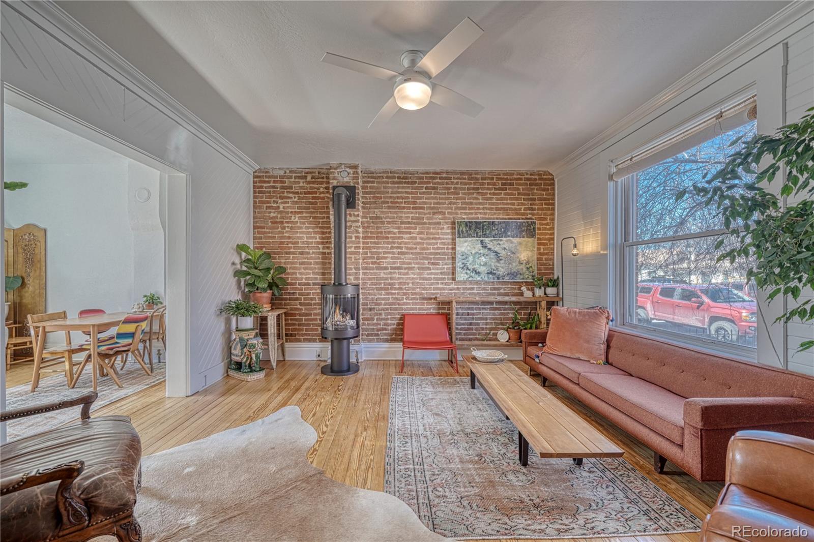 225 E Street