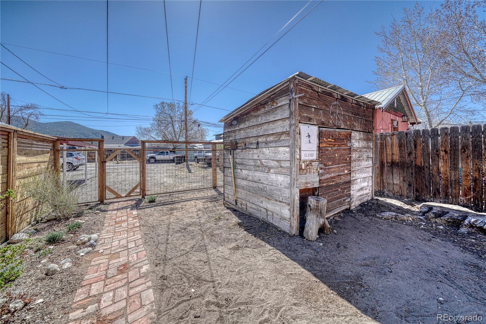 225 E Street