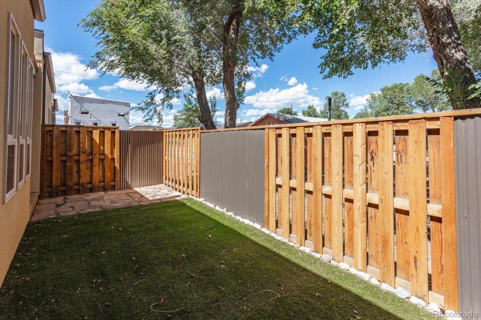 728 Oak Street Unit: O